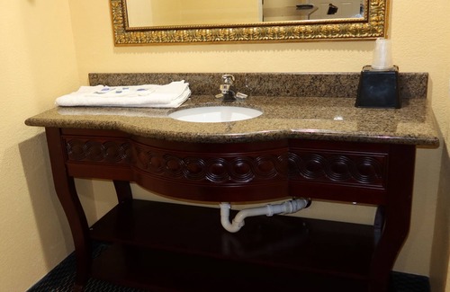 Sansom Park Hotel | GREAT WESTERN INN