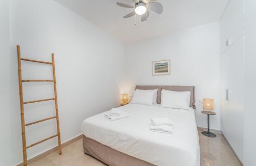 Perigiali Apartment | Greek Beach House Complex B1
