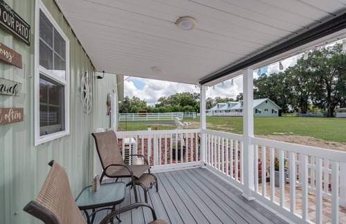 Citra Apartment | Green Acres Barn Apartment.sleeps 2 comfortably but will sleep 4.