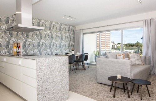 Correeira Apartment | Green C Apartment | Luxurious & Playground & Garage