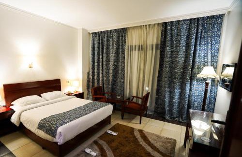 Sadat City Hotel | Green Desert
