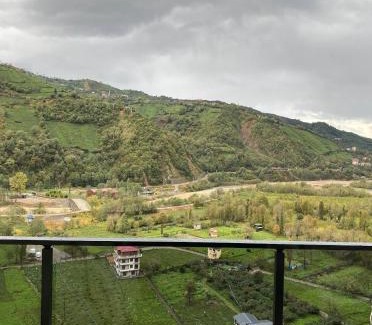 Ardesen Apartment | Green Hill