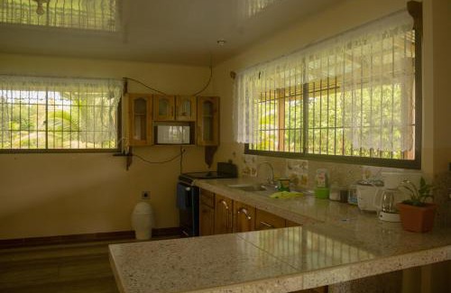 Canton Guatuso Villa | Green House