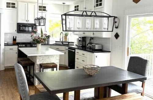 Bradley House | Green Lake Hilltop Hideaway