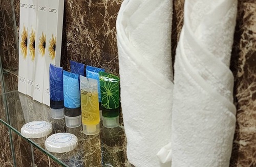 Qurish Street Hotel | Green Leaf Hotel