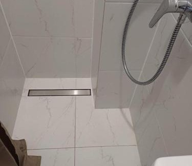 Klaipeda House | Green Oaks Private Rooms with Private Shower