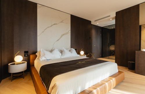 Municipio 2 Bed & Breakfast | Green Park Penthouse Suite & Pool - Heated Pool -