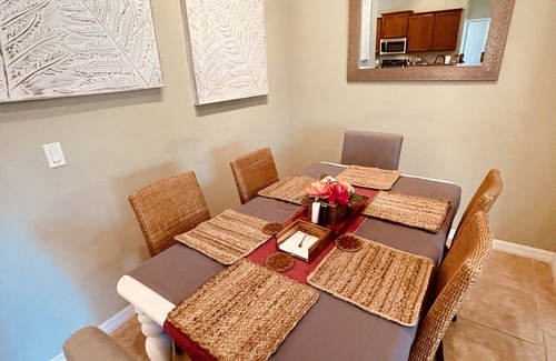 Hollister House | Green Serene Retreat 100