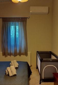 Alexandroupoli House | Green Yard House