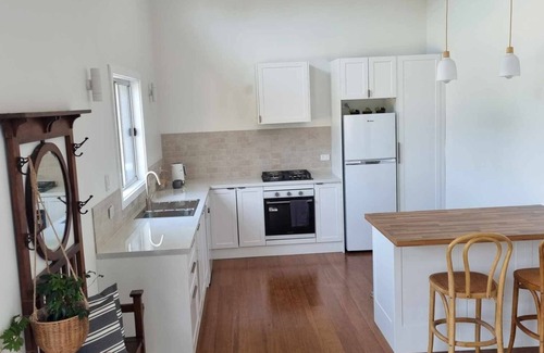 Victor Harbor Apartment | Greenhills Guesthouse - Victor Harbour.