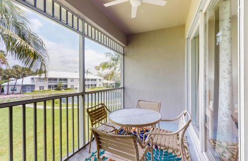 Naples Apartment | Greenlinks 621
