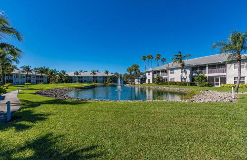 Naples Apartment | Greenlinks 621