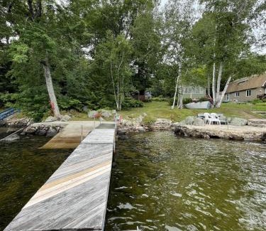 Sebago House | GREENS LIMIT 6 cottage