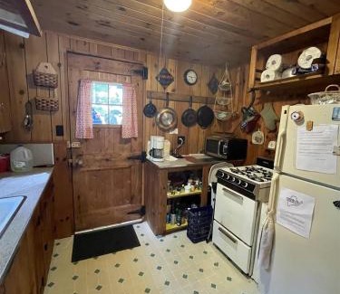 Sebago House | GREENS LIMIT 6 cottage