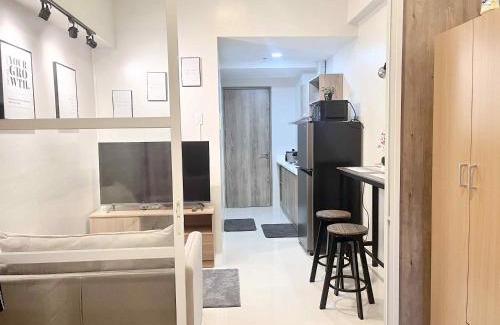 Luzon Apartment | Greenthumbs Staycation