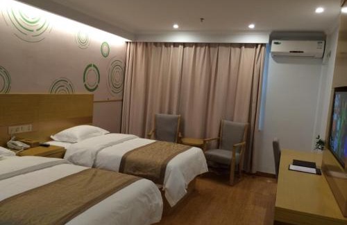 Xiuning County Hotel | GreenTree Inn Huangshan Xiuning County Qiyun Mountain Business Hotel