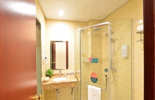 Xishan Qu Hotel | GreenTree Inn WuXi DongTing Leather City Express Hotel