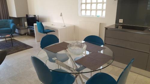 Eaux-Vives Vollandes Apartment | Grenade