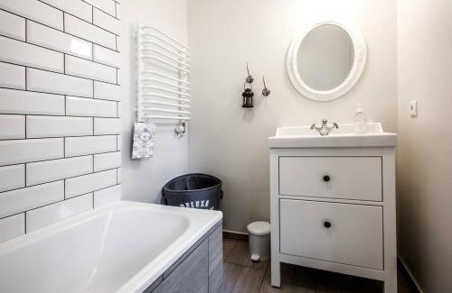 Downtown Apartment | Grey Apartments