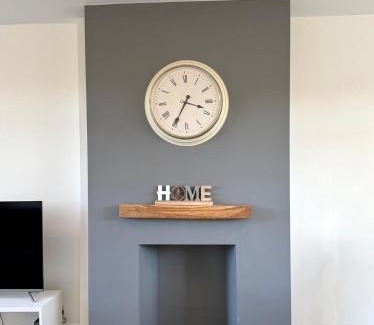 Cribbs Causeway Apartment | Grey haven - Central & 5 min from Southmead Hospital