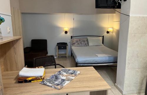Nea Michaniona Apartment | Grey Studio