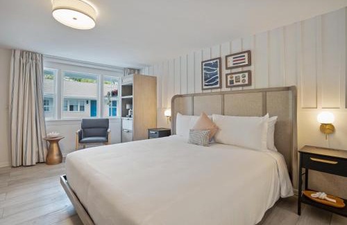 Chatham Hotel | Greyfinch Chatham Inn