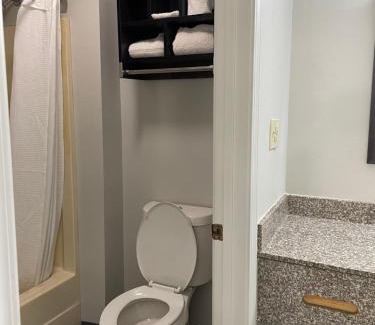 Griffin Hotel | Griffin Inn & Suites