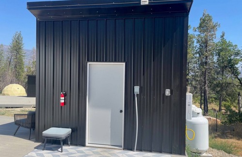 North Fork House | Grizzly Dome With Mountain Views