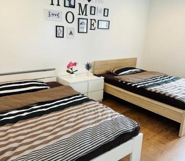 Merzig House | Große 2 Ferienwohnung Gästehaus NEUBAU Merzig 100 m2