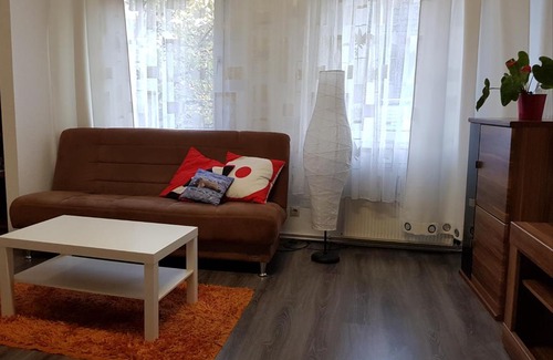 Laar Apartment | Große Ferienwohnung an der Rheinpromenade three