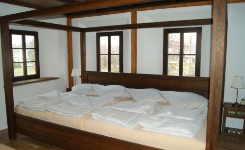 Leppersdorf Apartment | Große Ferienwohnung - Monteurswohnung bei RadebergDresden