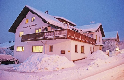 Frauenau Apartment | Große gemütliche Fewo mit Balkon in zentraler Lage