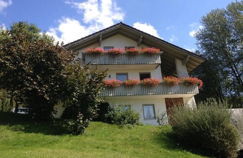 Silberberg Apartment | Großzügige Ferienwohnung (75qm) im Dachgeschoss