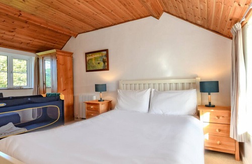Bwlchtocyn House | Groesfa - Four Bedroom House, Sleeps 8