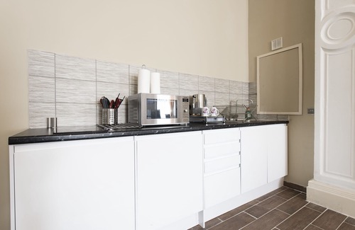 West End House | Grosvenor Suites