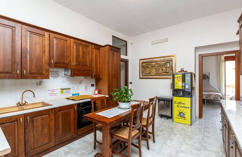 Barriera di Milano Bed & Breakfast | Grotta di Rita