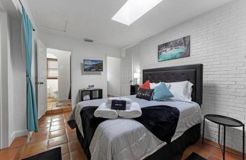 Bradenton House | Grotto Pool House, 3 bed, 2 bath, IMG 3 miles, AMI
