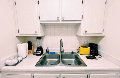 Jensen Beach Apartment | Ground Floor*1 Bedroom Apt *2-Beds * Pool*Parking