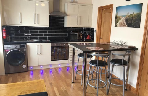 Brean Apartment | Ground floor 2 bed apartment in central location with private access to 7 miles of sandy beach (sleeps 4)