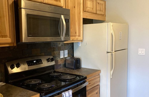 Fraser Condo | Ground-Floor, All-Seasons Condo with Shaded Deck, Fireplace & Shared Hot Tubs