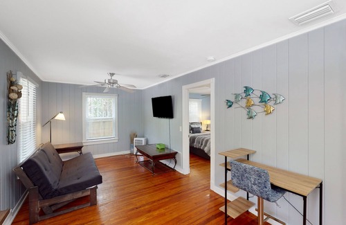 Flamingo Parks Apartment | Ground-floor apt near downtown & beach with patio, streaming, W/D, central AC