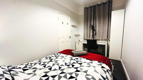 Cowdenbeath Apartment | Ground Floor Entire Apartment Self Checkin
