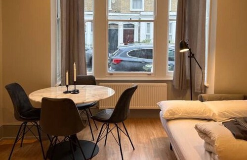 Stockwell Apartment | Ground-floor flat in Brixton