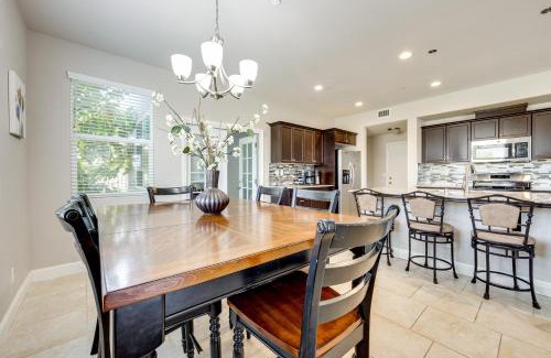 Visalia House | Group Getaway 5 Mi to Dtwn Visalia