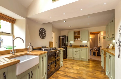 Catton Cottage | GROVE COTTAGE, pet friendly, character holiday cottage in Allendale