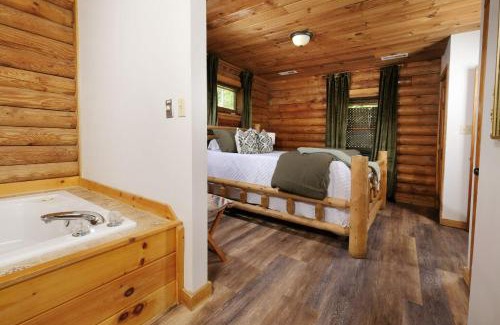 Gatlinburg - Pigeon Forge Villa | Grove Creek Cabin