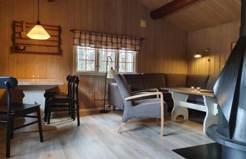 Amot Cabin | Groven Camping & Hyttegrend