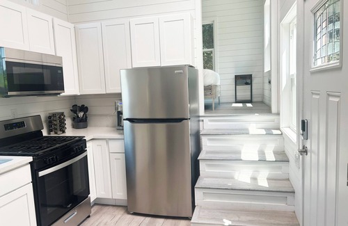Fallbrook Cabin | Guava Cabin @ Vinyard Winery, 6 Adults, 2 Kids, Wifi, AC, Fallbrook