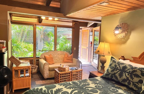 Kihei Bed & Breakfast | Guava Suite