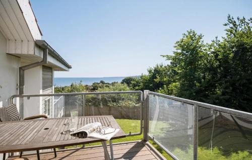 Gudhjem Apartment | Gudhjem Søpark Lejl 54